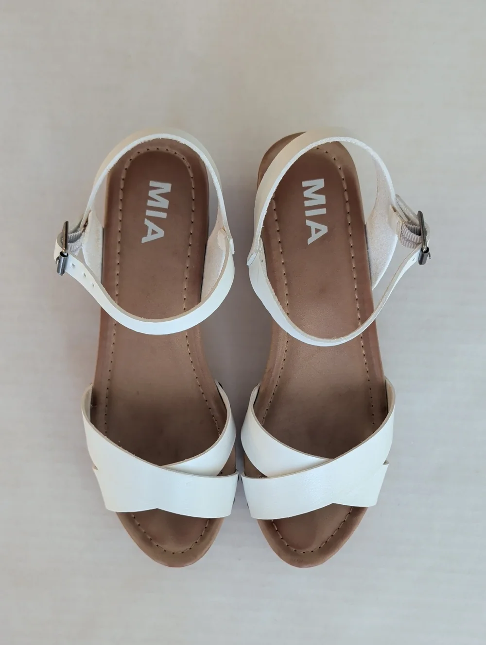 MIA susan studded